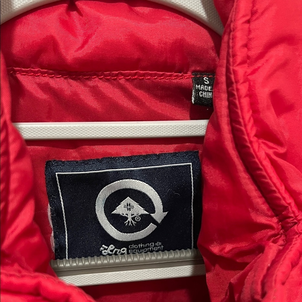 Red Quilted Vest with Geometric Pattern - Picture 2 of 5